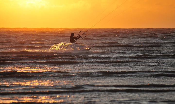 Kitesurfer
